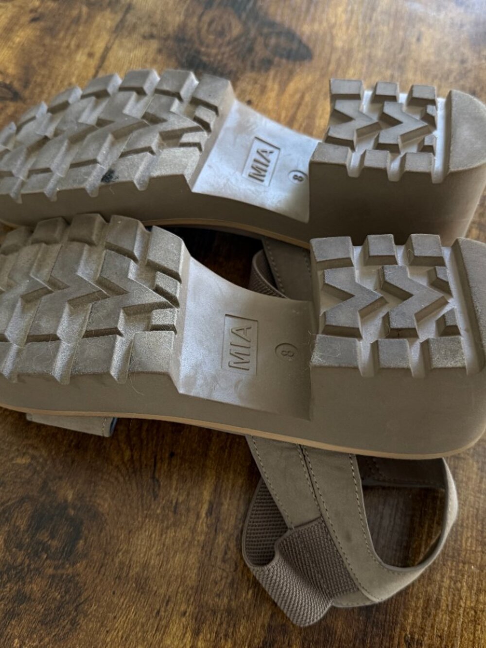 MIA Taupe Platform Lug Sole Sandals Women’s Size 8 Elastic Strap - Picture 7 of 7